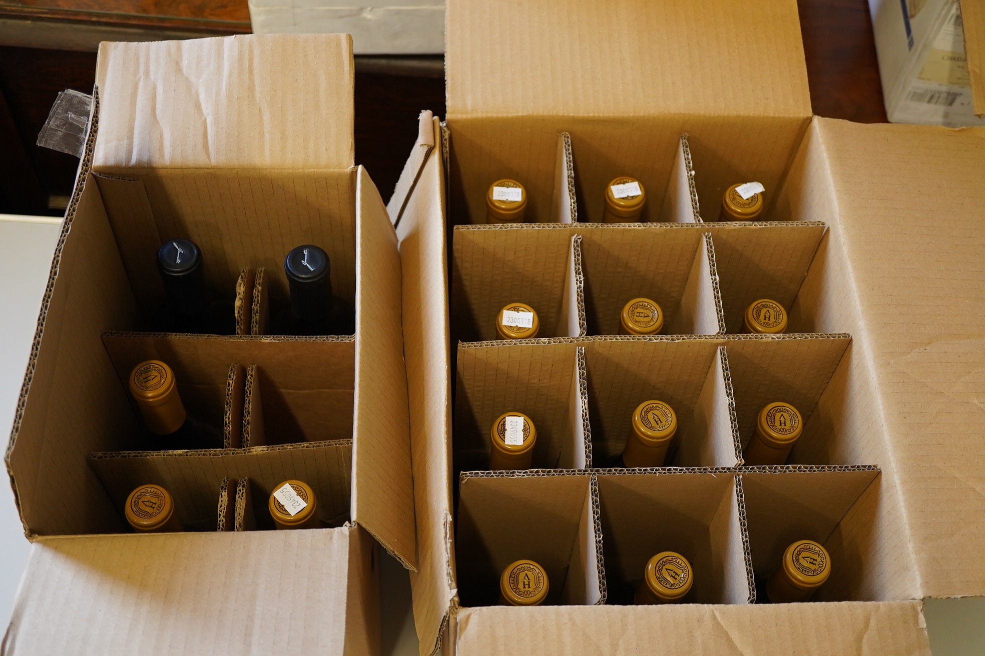California, USA: A mixed parcel of white wine